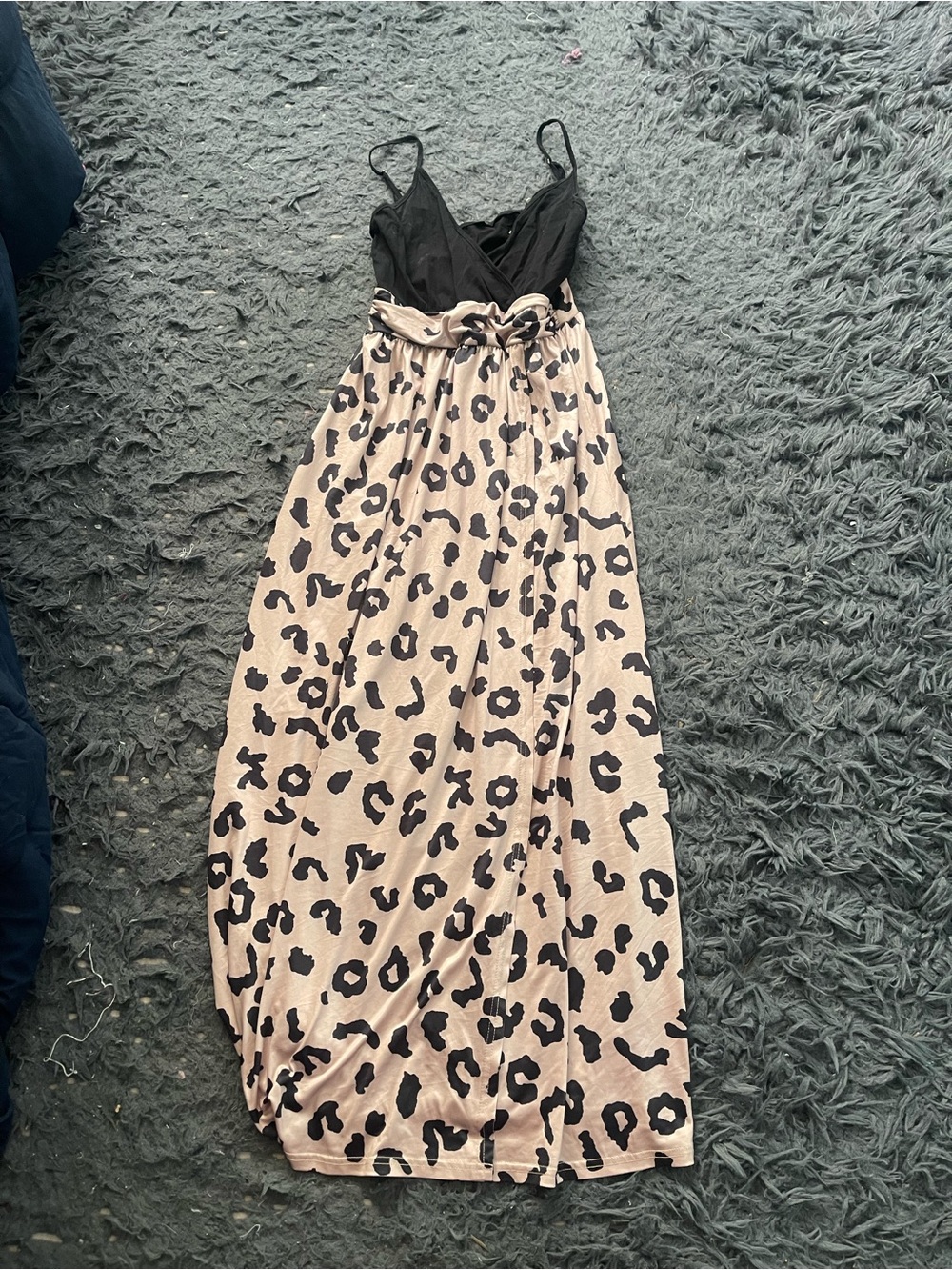 Women’s Black & Beige Leopard Print Maxi Dress size small